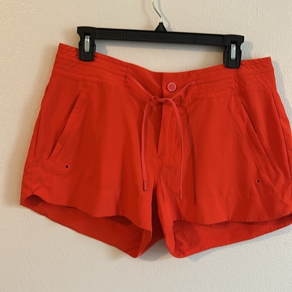 Athleta Women Orange Tie Waistband Snap Zipper Front 4 zip Pockets Shorts.Size:8 - Picture 4 of 8